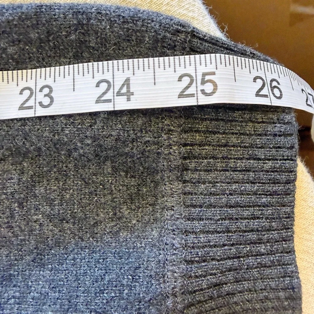JWN John W Nordstrom 100% Cashmere Mens L Gray V-Neck Sweater Pullover Luxury